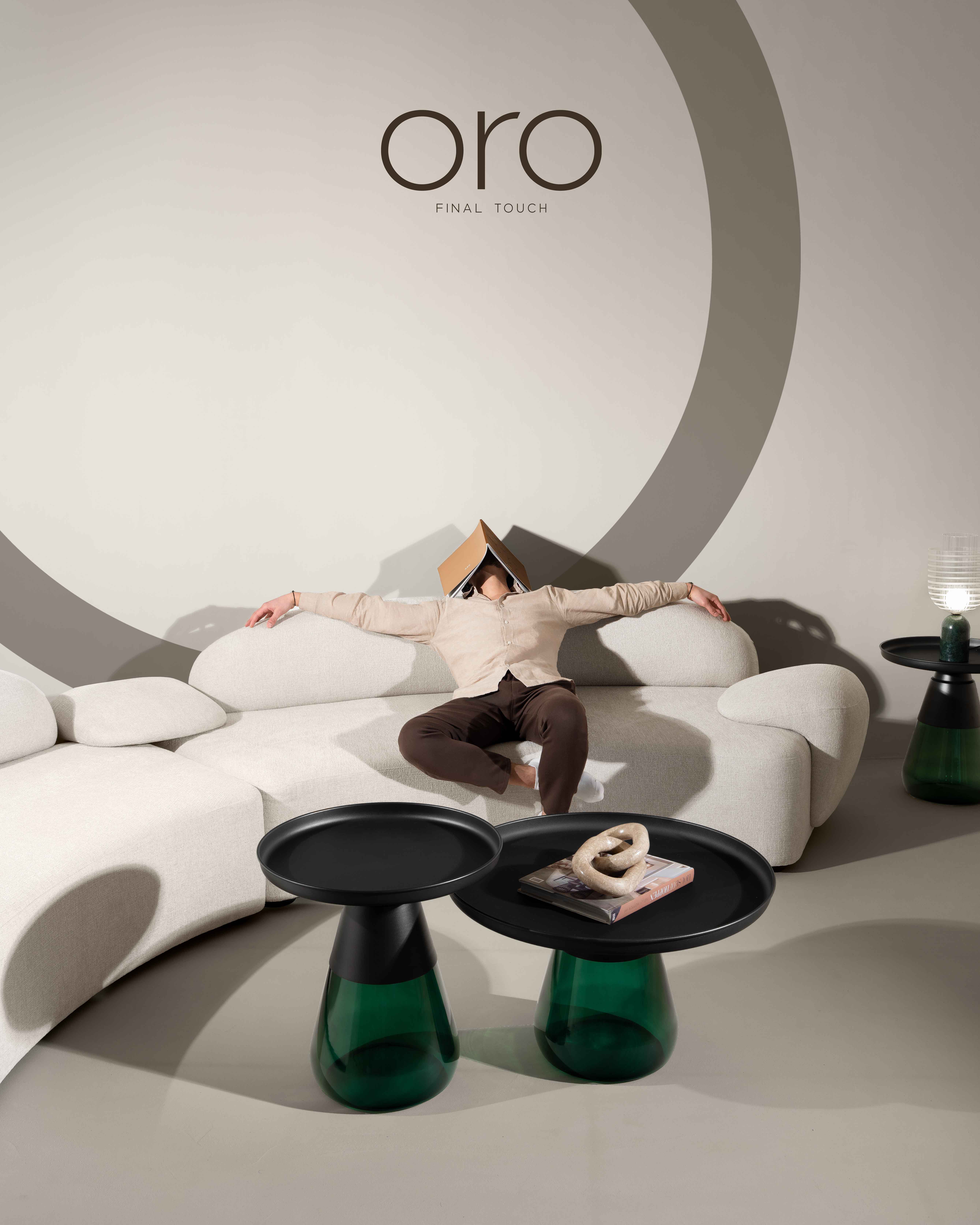 round sofa 2